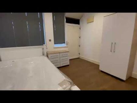 Studio Flat, Haredon House, SM3 - Photo 4