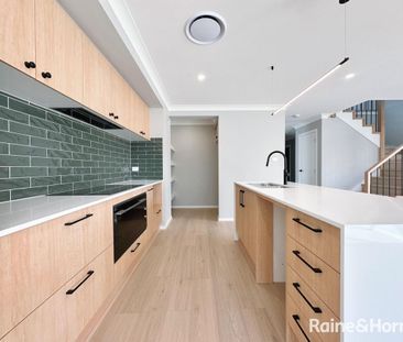 Brand New Four Bedroom Family Home In Prime Location! - Photo 5