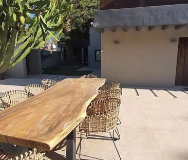 Luxury Villa for rent in Marbella Del Este, Andalusia - Photo 3