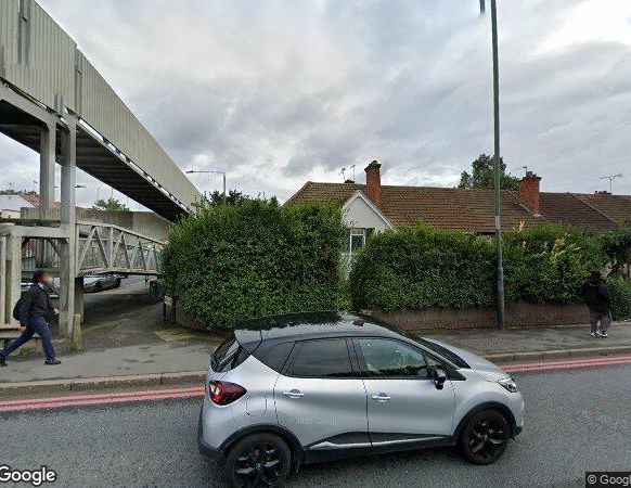 Studio Flat, North Circular Road, NW2 - Photo 1