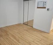 1 room apartment of 55m² in Montreal - Photo 1