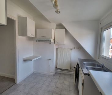 Location Appartement 3 pièces 56m² ST OMER 62500 - Photo 4