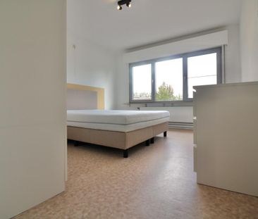 Mooie half-open bebouwing met 3 slpks, garage en tuin voor 975 EUR/mnd - Foto 4