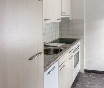 Attraktive 2.5-Zimmer-Dachwohnung in Wittenbach - Photo 2