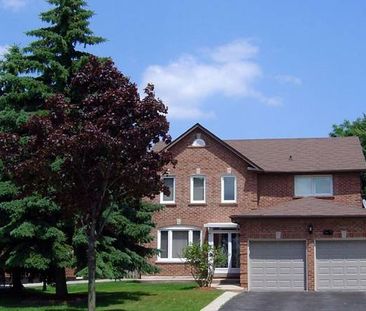 Spacious detached house with 4 bedroom/3br in Mississauga - Photo 1