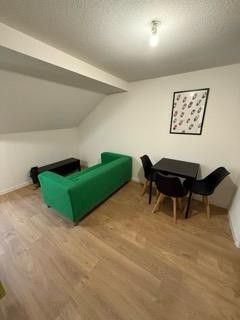 2 pièces - Meublé - 25,5 m² - 2ème étage - Colocation non autorisée - Photo 3