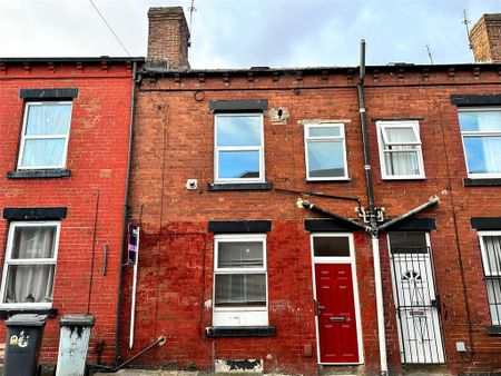 2 bedroom terraced house to rent - Photo 5