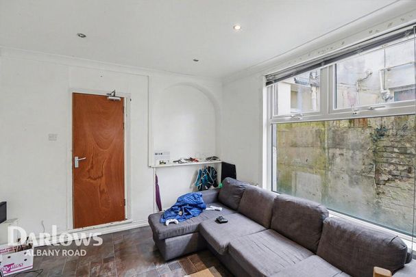 7 bedroom terraced house to rent - Photo 1