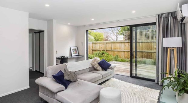 Fully furnished family home - Photo 1