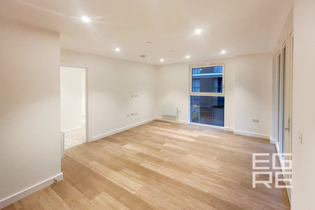 Holly House - Photo 3