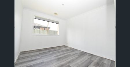 Refurbished Family Home in Prime Cranbourne East Location - Photo 4