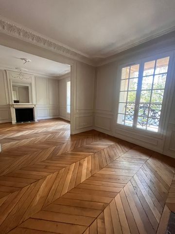 Tout savoir sur cet appartement dans le quartier Gros Caillou, à Paris 7ème - Photo 5