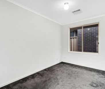 5A The Parkway, Holden Hill SA 5088 - House For Rent | Domain - Photo 6