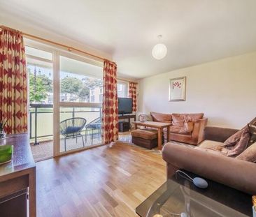 3 Bed Maisonette, Whitlock Drive, SW19 - Photo 6