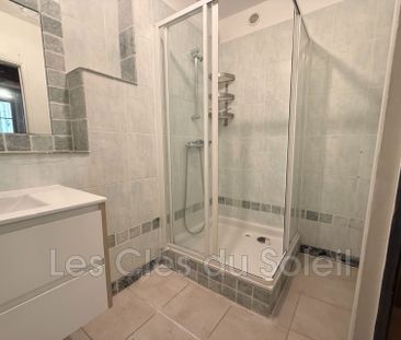 Location Appartement 2 pièces 44m² HYERES 83400 - Photo 5