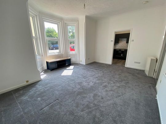 1 bedroom ground floor flat to rent - Photo 1