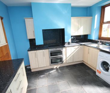2 bedroom terraced house to rent - Photo 6