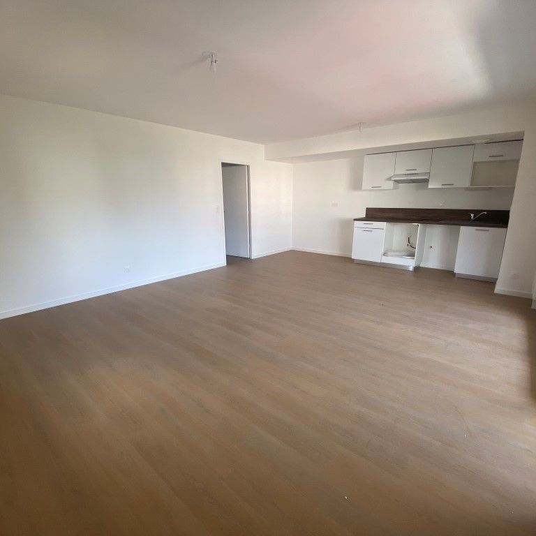 Location Appartement 4 pièces 81m² ST HERBLAIN 44800 - Photo 1