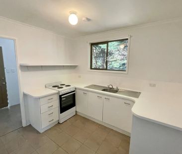 Neat and Tidy Home In Private Location! - Photo 5