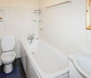 Makepeace Road, Northolt, UB5 - Photo 1