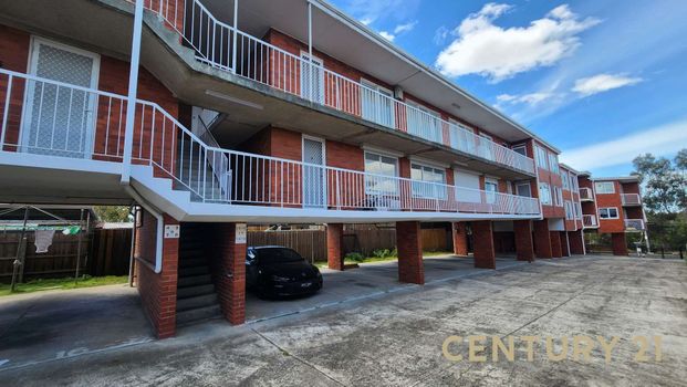 Cozy One-Bedroom Apartment in Brunswick West - Photo 1