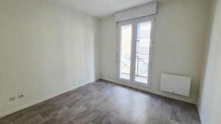 Location Appartement 2 pièces 51m² ORLEANS 45000 - Photo 3