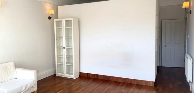 3 bedroom flat to rent - Photo 1