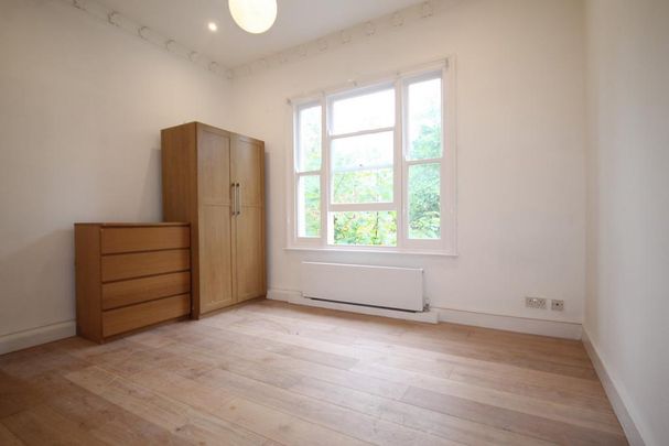 3 bedroom flat to rent - Photo 1