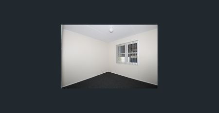 Low-Maintenance Living with Plenty of Extras - Photo 2