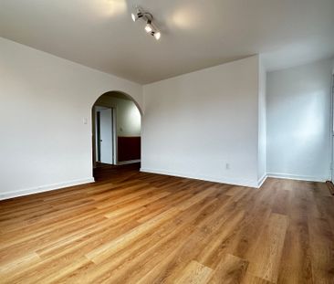 402 Rue Cadillac, Longueuil (Le Vieux-Longueuil), QC J4L - Photo 2