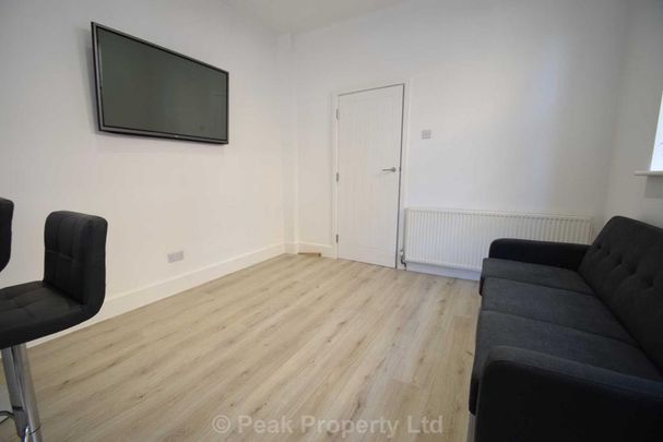 1 bedroom in a house share to rent - Photo 1