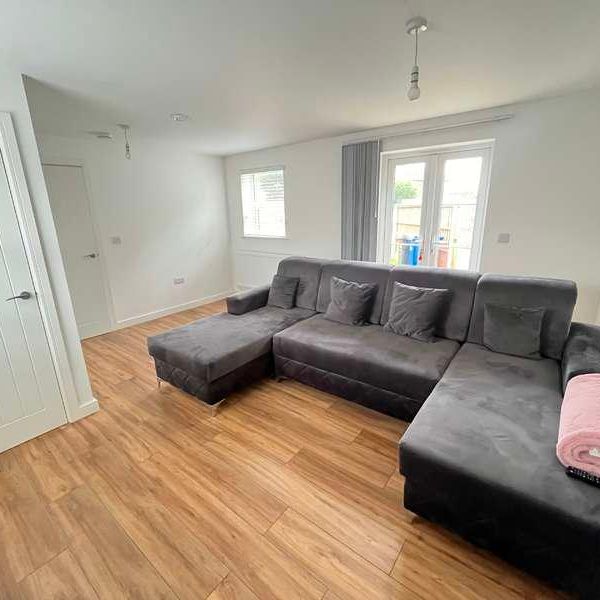 Shobnall Road, Burton Upon Trent, DE14 - Photo 1