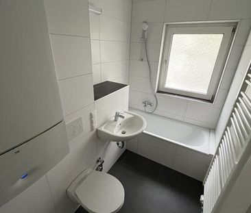 Frisch renovierte 3-ZW im Hochparterre - Foto 1