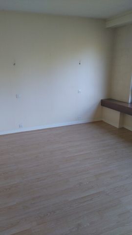 Location Appartement 6 pièces 112m² VANDOEUVRE LES NANCY 54500 - Photo 3