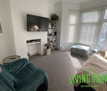 4 bedroom house to rent - Photo 1