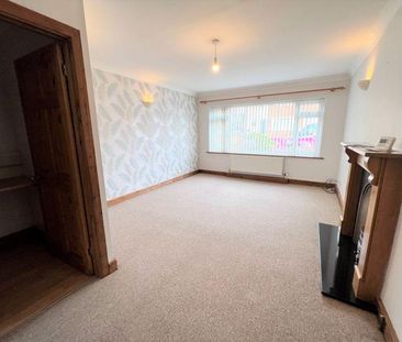 2 bedroom ground floor flat to rent - Photo 4