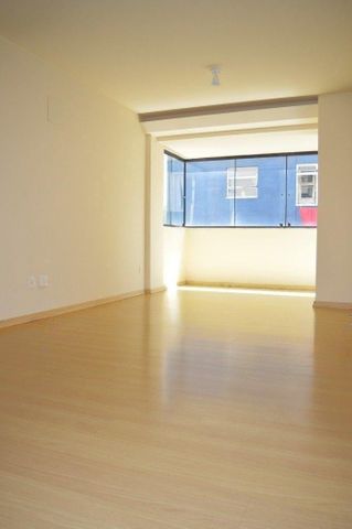 Apartamento 2 Dormitórios Sendo 1 Suíte Com 87 m², 1 Vaga Coberta! - Foto 2