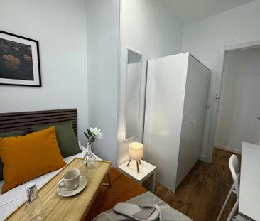 Calle de Francisco Ricci, Madrid, Community of Madrid 28015 - Photo 3