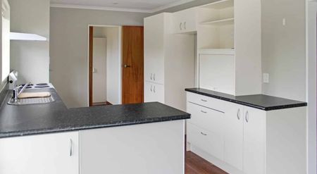 AWAPUNI - 3 BEDROOM - Photo 4