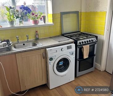 1 bedroom in a house share to rent - Photo 4