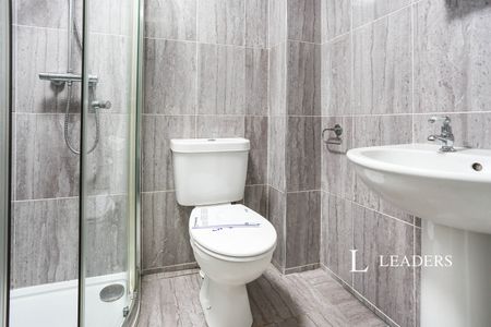 2 bedroom end of terrace to rent Sandown Drive, Bourne PE10 - Photo 3