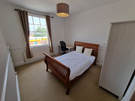 2 Bed Student Accommodation - Photo 5