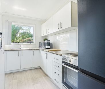 Modern Home With Double Carport! - Photo 4