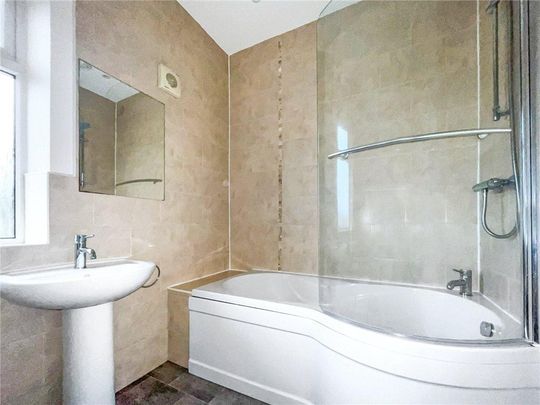 4 bedroom semi-detached house to rent - Photo 1