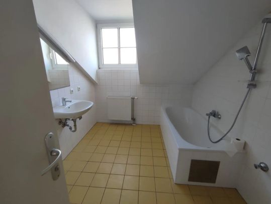 Tolle Innenhof, viel Platz, Wohnküche - Photo 1