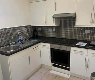 Studio Flat, Kelvin Drive, G20 - Photo 3