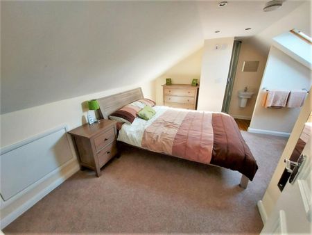 Greengate Lane, Sheffield, S35 3GR - Photo 4