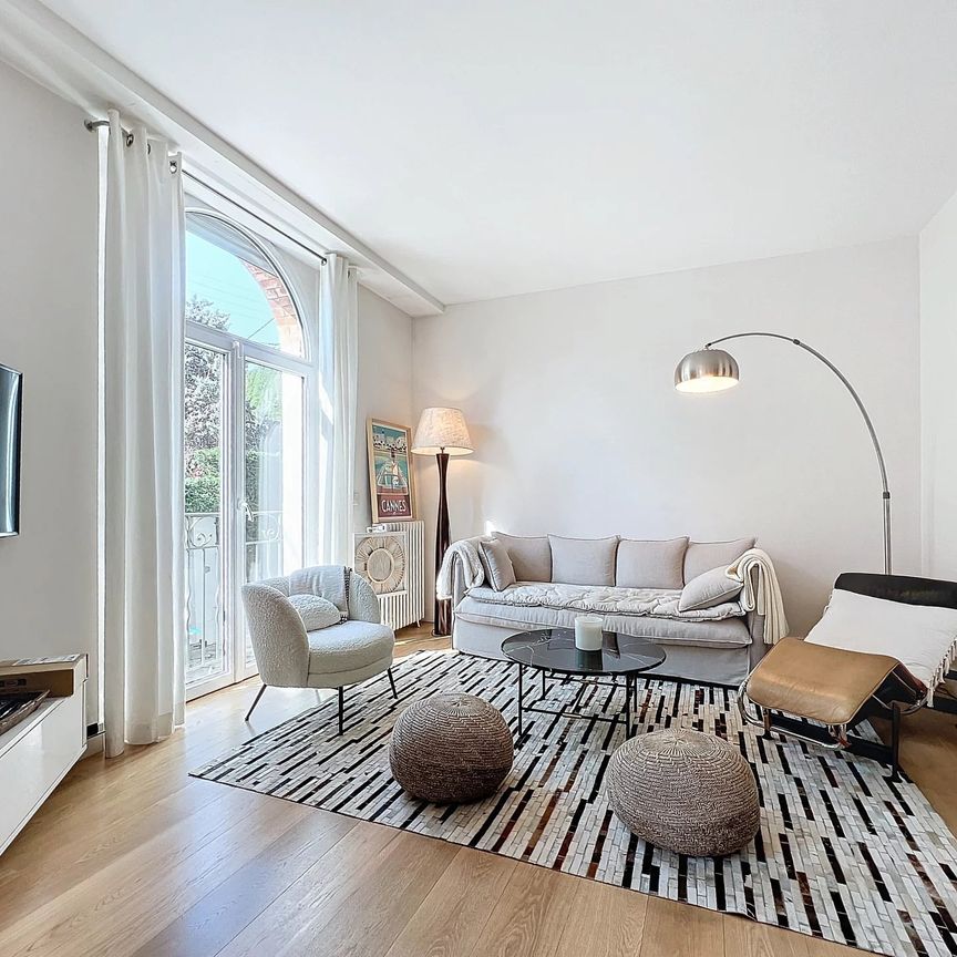 Ravissante maison de ville 4 chambres avec piscine - à louer en longue durée - Photo 1