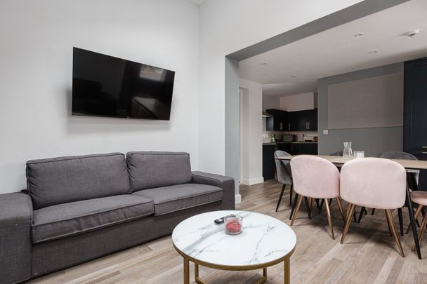 Room in a Shared House, Blenheim Road, L18 - Photo 1