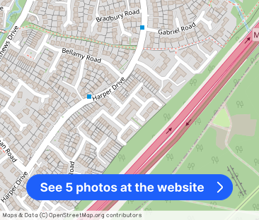 Lyon Close, Crawley - Photo 1